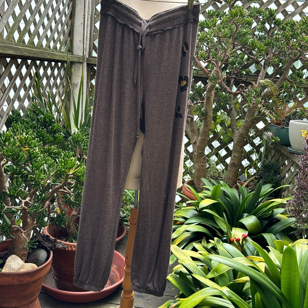 Anthropologie MARONIE Joggers Size Small. Taupe w/ side animal print. NWT